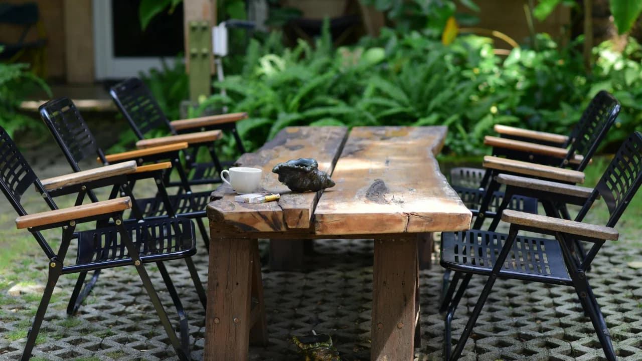 10 Backyard Upgrades on a Budget: DIY Home Improvement