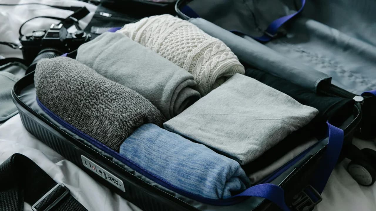 The Minimalist Guide to Travel: How to Pack Using Only a Carry On